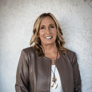 Julie Thompson<br />QKA, QPA